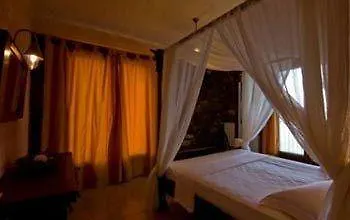 Faris Hotel Xirokampi