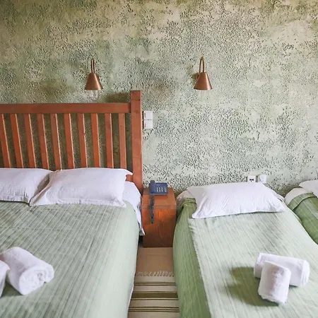 Faris Otel Xirokampi