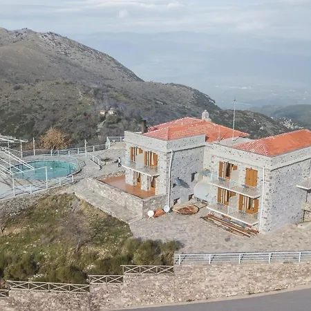 Faris Hotel Xirokampi