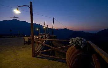 Faris מלון Xirokampi