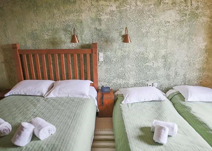 Faris Hotel Xirokampi