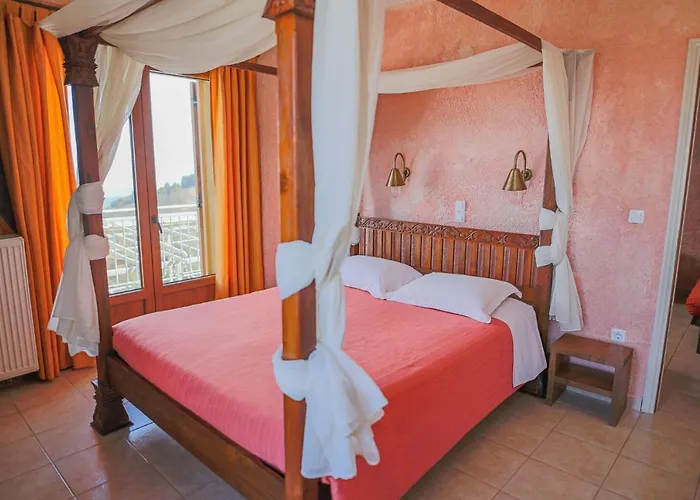 Faris Hotel 3*