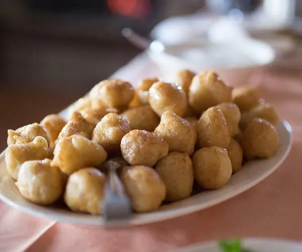 Faris מלון Xirokampi